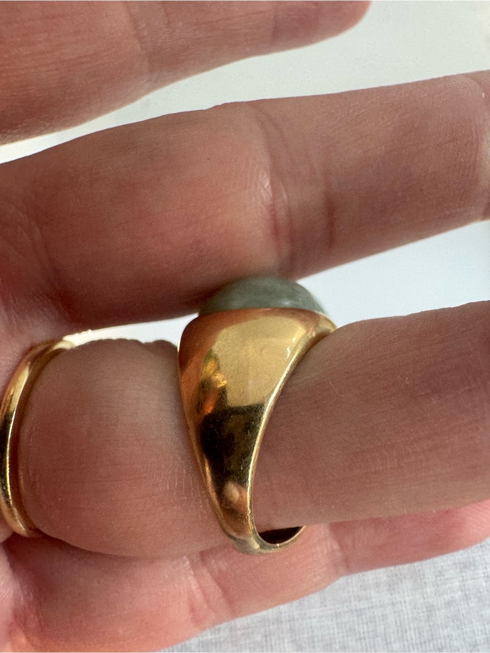 14K gold and jade massive dome ring - Picture 13 of 15